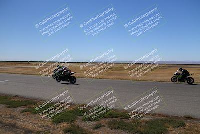 media/Aug-13-2023-CRA (Sun) [[1cfc37a6fb]]/Race 6 1000 Supersport/Grid Shots/